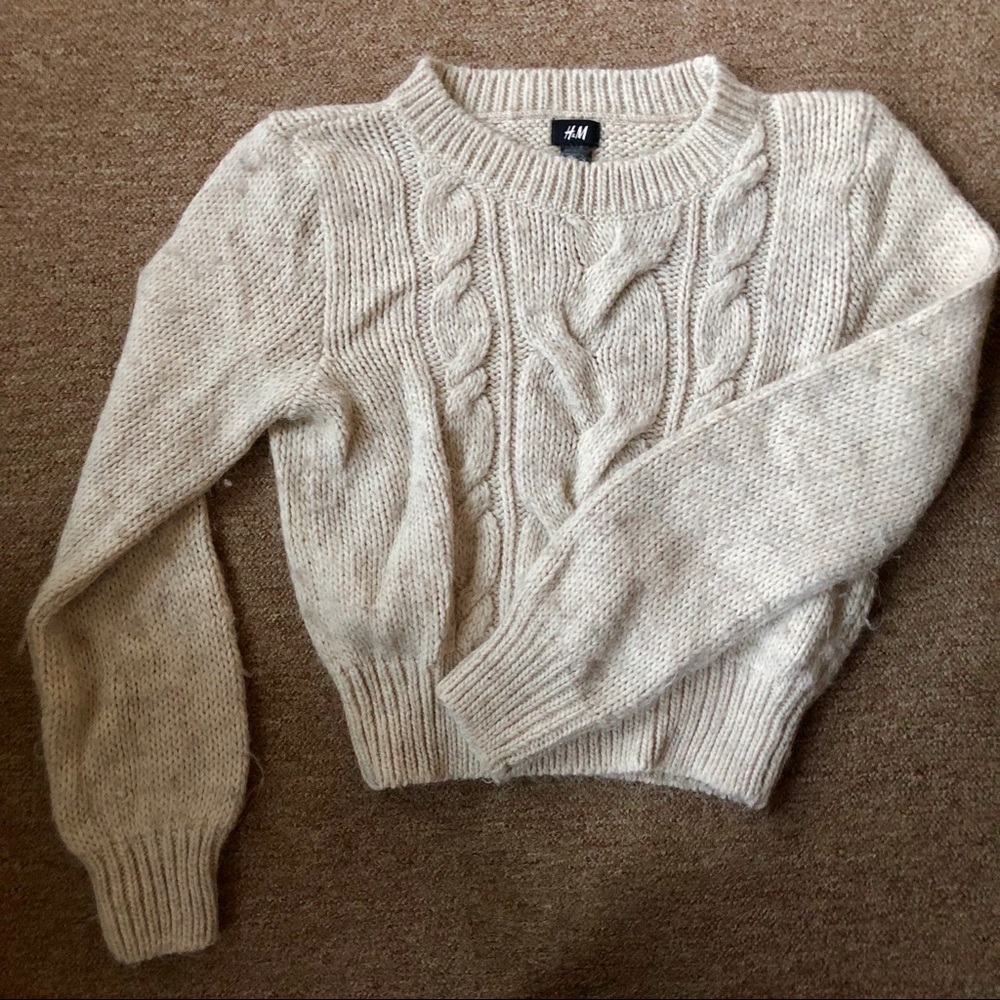 Cropped chunky sweater
